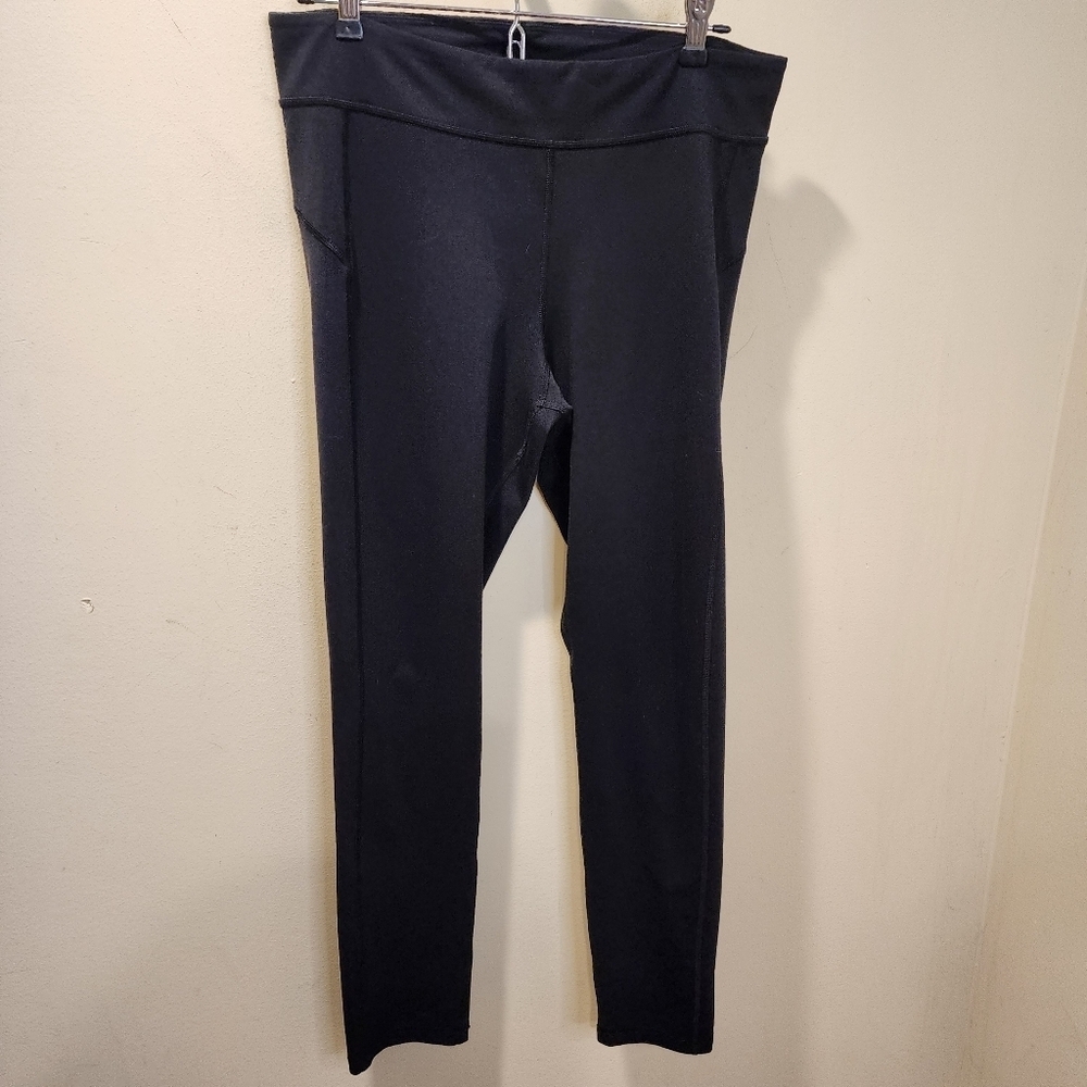 LIVE LOVE DREAM Women's Black leggings size XL